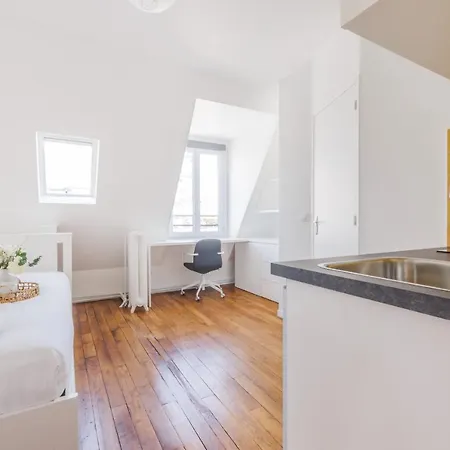 Cozy Renovated Rue Bugeaud Parigi